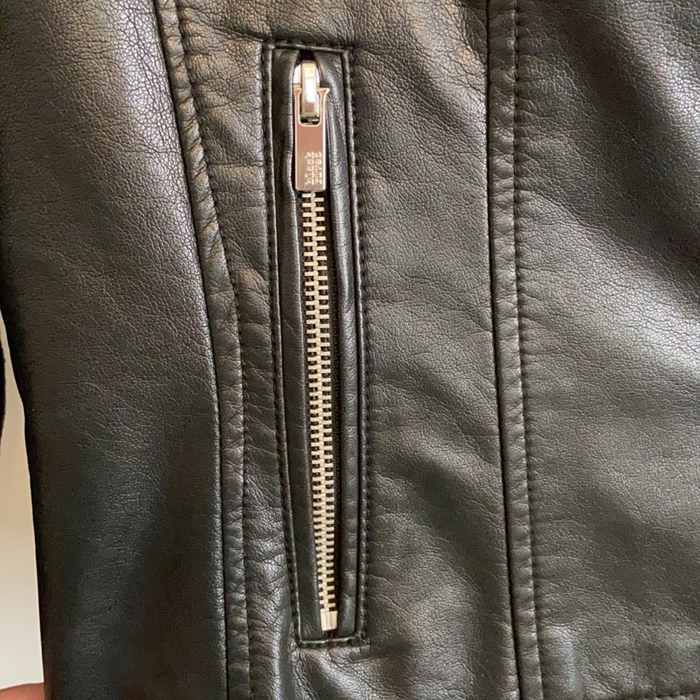 leather jacket - Picture 5 of 6